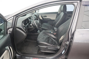 Хэтчбек Kia Ceed 2013 года, 995000 рублей, Орёл