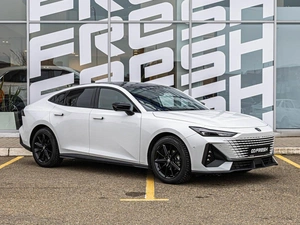 Лифтбек Changan UNI-V 2023 года, 2525000 рублей, Краснодар