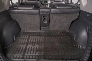 Внедорожник Toyota RAV4 2010 года, 1649000 рублей, Томск