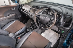 Хетчбэк Honda Fit Shuttle 2012 года, 899000 рублей, Томск