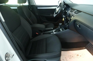 Лифтбек Skoda Octavia 2017 года, 2099000 рублей, Омск