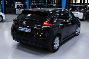 Хетчбэк Nissan Leaf 2017 года, 1783000 рублей, Солонцы