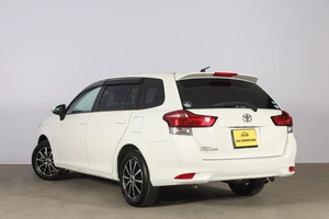Универсал Toyota Corolla Fielder 2020 года, 1599000 рублей, Новосибирск
