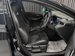 Хетчбэк Toyota Corolla 2020 года, 1699000 рублей, Красноярск