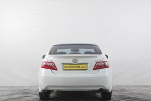 Седан Toyota Camry 2011 года, 1099000 рублей, Кемерово