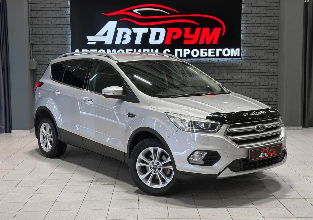 Внедорожник Ford Kuga 2018 года, 1740000 рублей, Красноярск