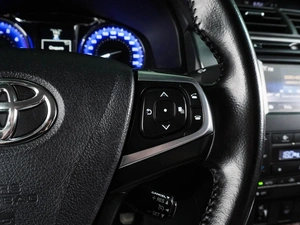 Седан Toyota Camry 2017 года, 2199000 рублей, Воронеж