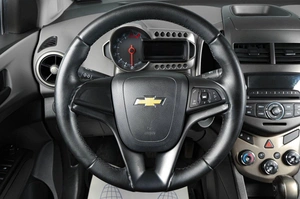 Седан Chevrolet Aveo 2012 года, 859000 рублей, Тюмень