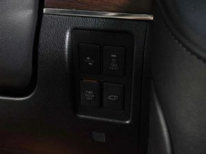 Внедорожник Toyota Land Cruiser 2018 года, 6100000 рублей, Воронеж