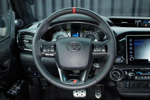 Пикап Toyota Hilux 2025 года, 7549000 рублей, Красноярск