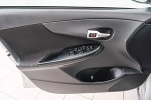 Седан Toyota Corolla 2011 года, 1199000 рублей, Красноярск