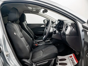Хетчбэк Mazda Axela 2017 года, 1270000 рублей, Красноярск