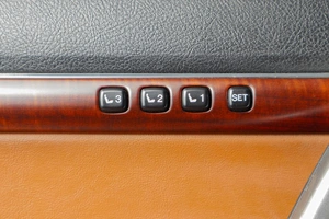 Внедорожник Toyota Land Cruiser 2014 года, 4599000 рублей, Тюмень