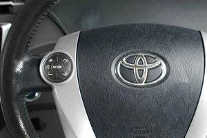 Лифтбек Toyota Prius 2014 года, 999000 рублей, Тюмень