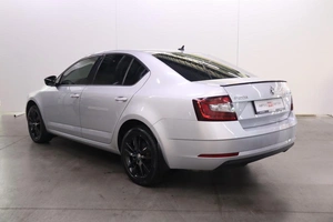 Хэтчбек Skoda Octavia 2018 года, 2100000 рублей, Брянск