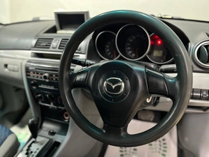 Хетчбэк Mazda Axela 2004 года, 489000 рублей, Красноярск