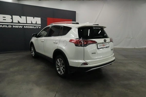 Внедорожник Toyota RAV4 2016 года, 2600000 рублей, Курск