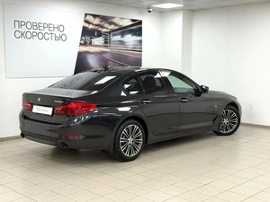 Седан BMW 5 серия 2018 года, 3545000 рублей, Красноярск