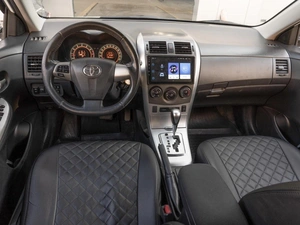 Седан Toyota Corolla 2011 года, 1299000 рублей, Саратов