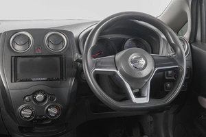 Хетчбэк Nissan Note 2017 года, 949000 рублей, Кемерово