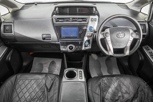 Универсал Toyota Prius Alpha 2014 года, 1249000 рублей, Барнаул