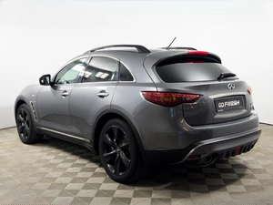 Внедорожник Infiniti QX70 2015 года, 1955900 рублей, Казань