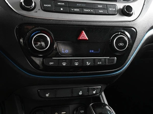 Седан Hyundai Solaris 2017 года, 1359000 рублей, Ростов-на-Дону