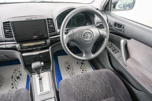 Седан Toyota Allion 2002 года, 749000 рублей, Красноярск