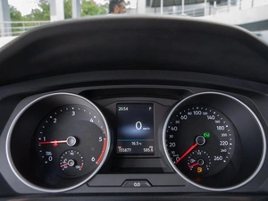 Внедорожник Volkswagen Tiguan 2017 года, 2449000 рублей, Волгоград