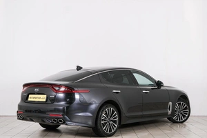 Лифтбек Kia Stinger 2018 года, 3099000 рублей, Красноярск