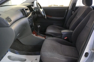 Седан Toyota Corolla 2002 года, 599000 рублей, Омск