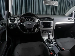 Хетчбэк Volkswagen Golf 2016 года, 1345000 рублей, Тюмень