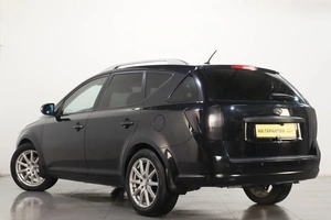 Хетчбэк Kia Ceed 2010 года, 579000 рублей, Челябинск