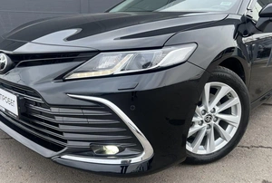Седан Toyota Camry 2023 года, 3302000 рублей, Солонцы
