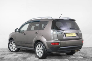 Внедорожник Mitsubishi Outlander 2010 года, 1249000 рублей, Кемерово