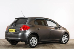 Хетчбэк Toyota Auris 2008 года, 699000 рублей, Тюмень
