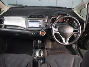 Хетчбэк Honda Fit 2012 года, 800000 рублей, Омск