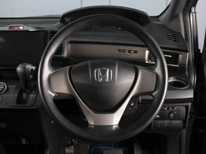 Минивэн Honda Freed 2011 года, 1010000 рублей, Омск