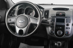 Седан Kia Cerato 2010 года, 699000 рублей, Кемерово