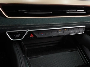 Внедорожник Geely Monjaro 2023 года, 3149000 рублей, Воронеж