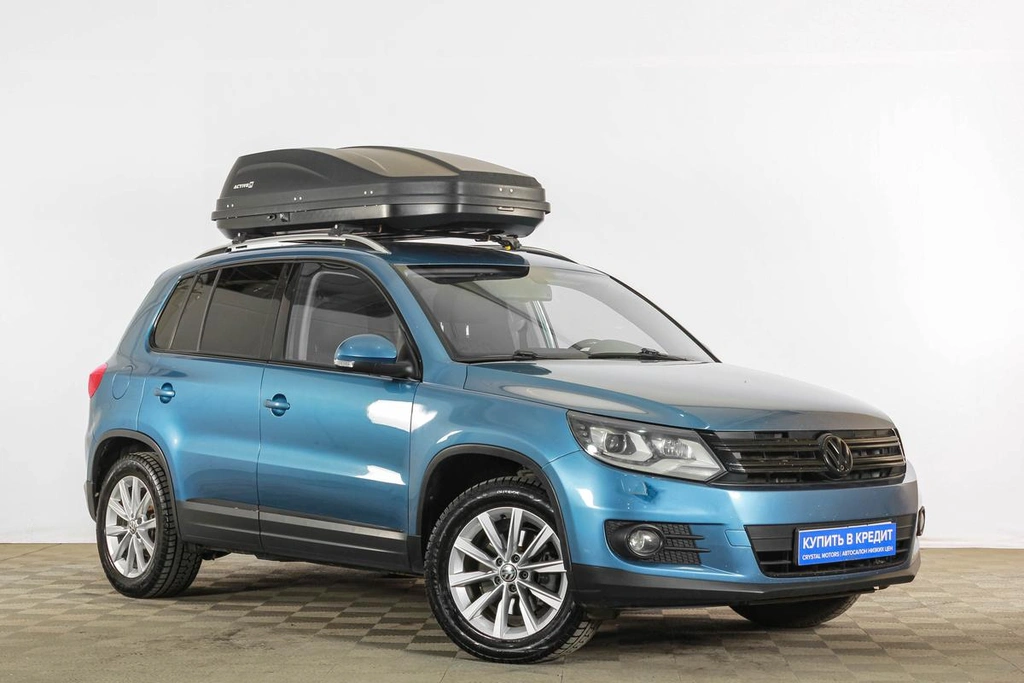 Внедорожник Volkswagen Tiguan 2011 года, 1199000 рублей, Тюмень