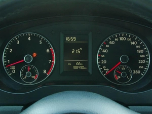 Седан Volkswagen Jetta 2013 года, 990000 рублей, Владимир