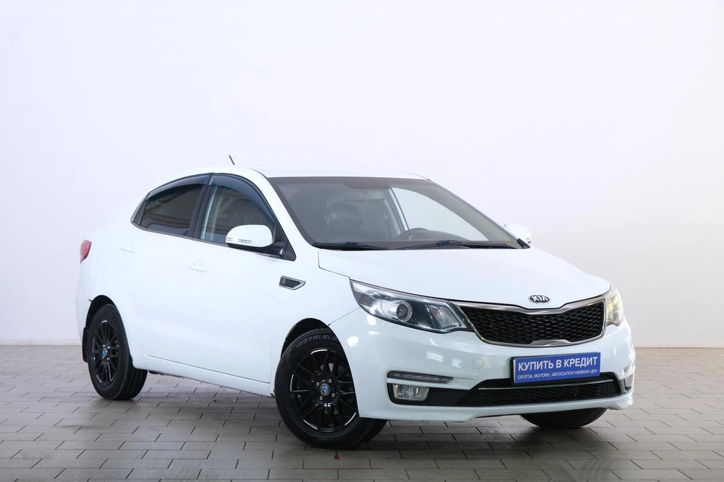 Седан Kia Rio 2016 года, 899000 рублей, Омск