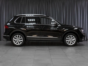 Внедорожник Volkswagen Tiguan 2017 года, 3109000 рублей, Тюмень