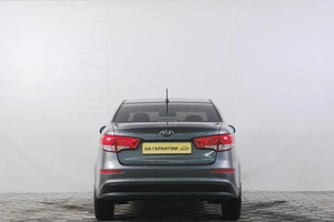 Седан Kia Rio 2015 года, 999000 рублей, Кемерово