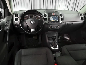 Внедорожник Volkswagen Tiguan 2010 года, 1125000 рублей, Ставрополь