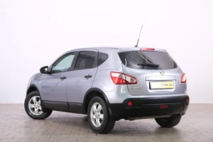 Внедорожник Nissan Qashqai 2013 года, 1099000 рублей, Омск