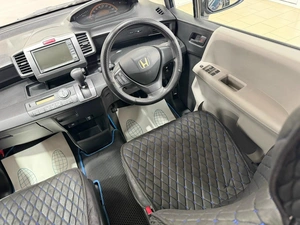 Минивэн Honda Freed 2008 года, 799000 рублей, Красноярск