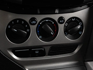 Седан Ford Focus 2011 года, 679000 рублей, Тюмень