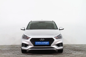 Седан Hyundai Solaris 2017 года, 1369000 рублей, Сургут